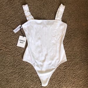 Aritzia white firecracker bodysuit - size M
